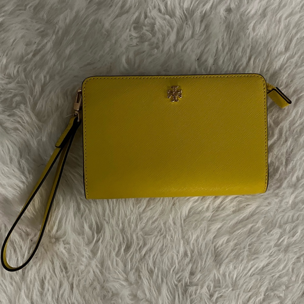Tory Burch Women's Emerson Saffiano Leather Wristlet Pouch (yellow)